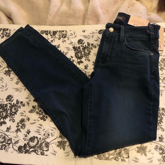 NYDJ Uplift Alina Skinny Jeans - Picture 4 of 8